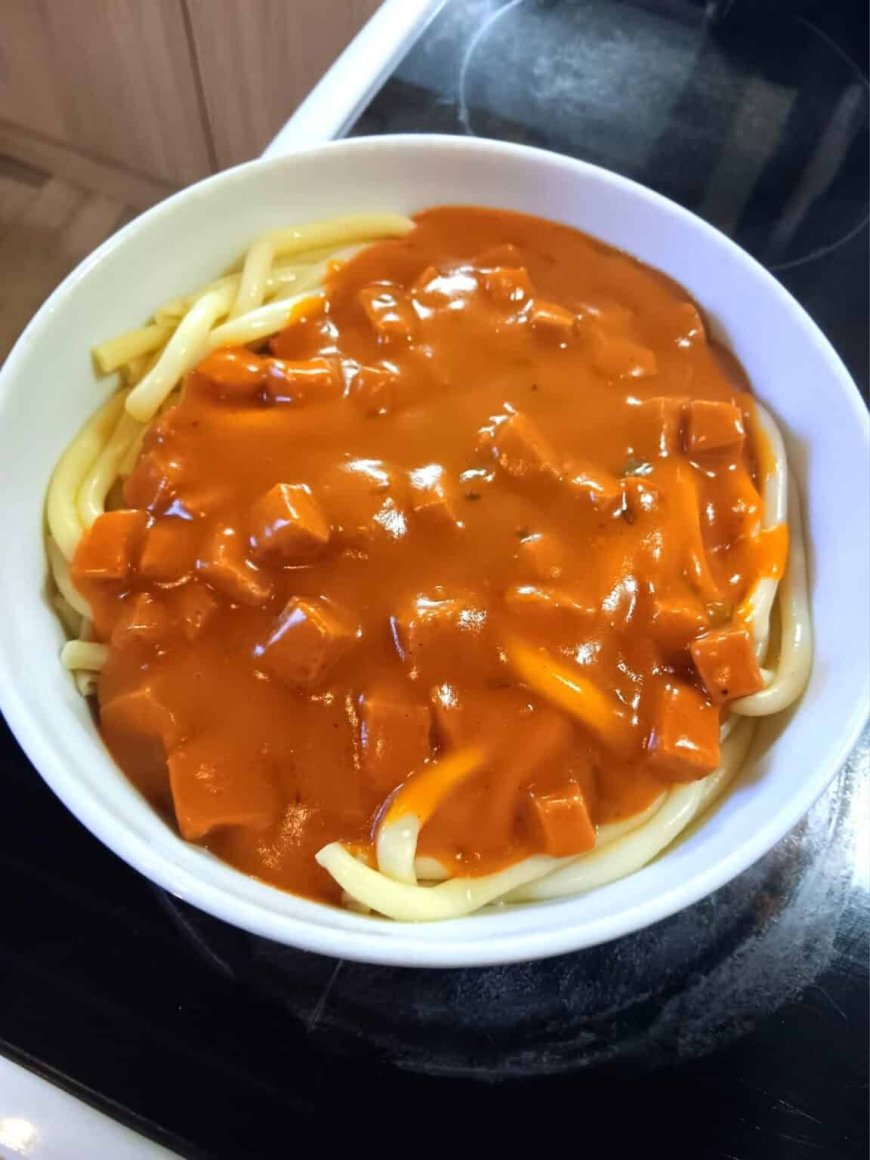 Makkaroni mit Tomatensoße und Jagdwurst - Rezepte Makkaroni mit Tomatensoße und Jagdwurst - Rezepte