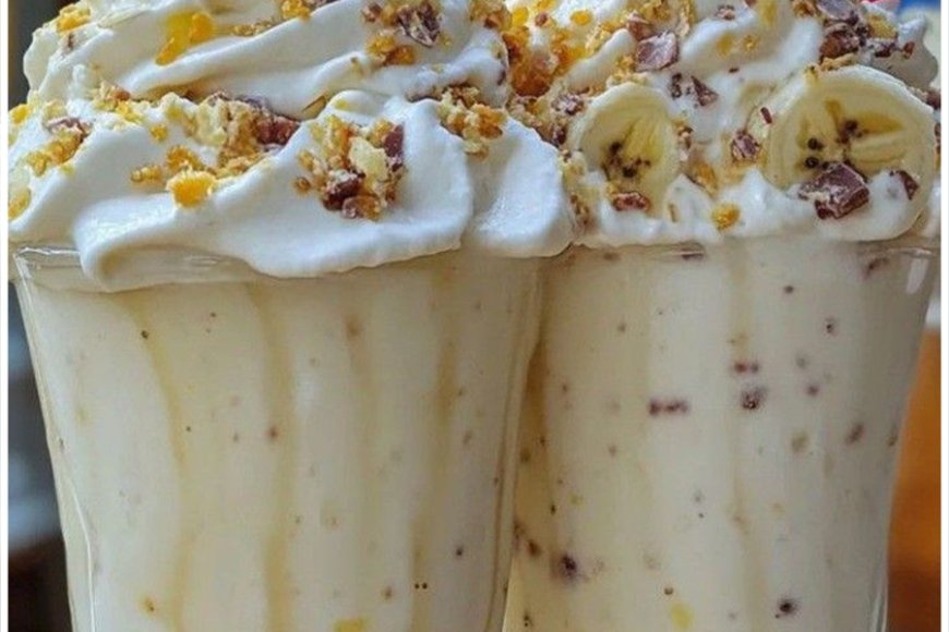Bananen-Milchshake mit Sahne und Krokant - Rezepte